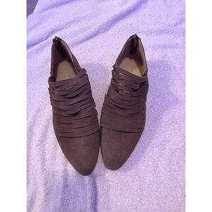 CHINESE LAUNDRY~ SUEDE TAUPE/TAN~LOAFER~6.5